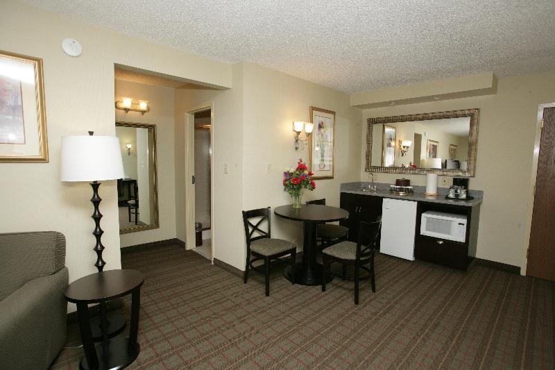 Holiday Inn Riverton photo 24