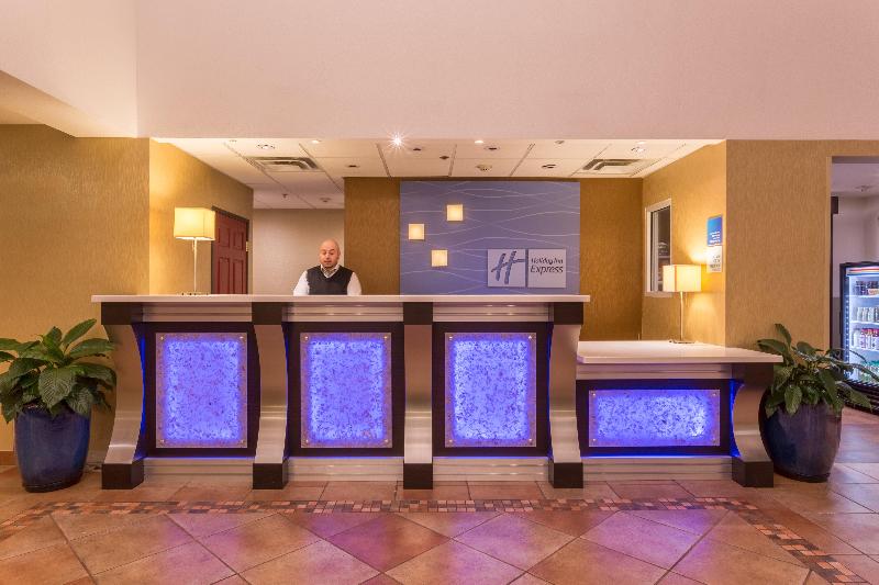 Holiday Inn Express Manteca  image