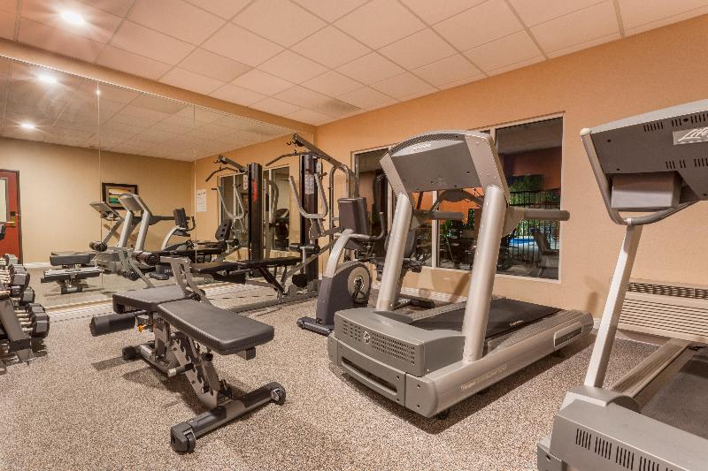 Holiday Inn Express Manteca  image