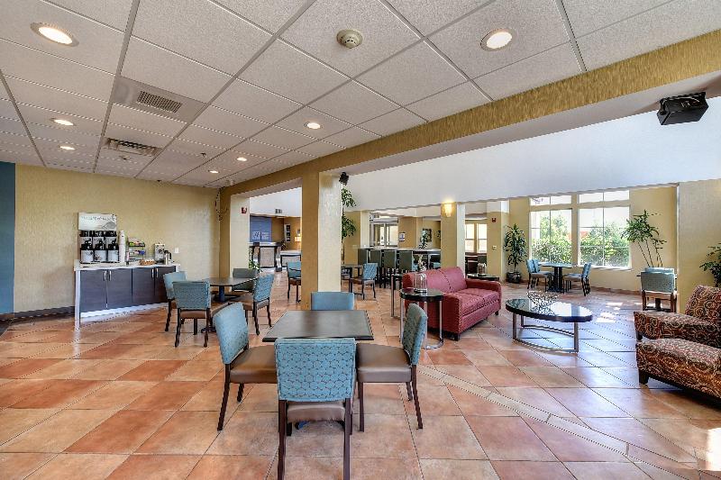 Holiday Inn Express Manteca  image