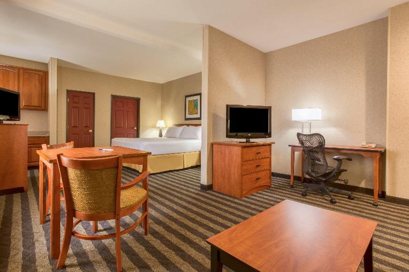 Holiday Inn Express Manteca  image