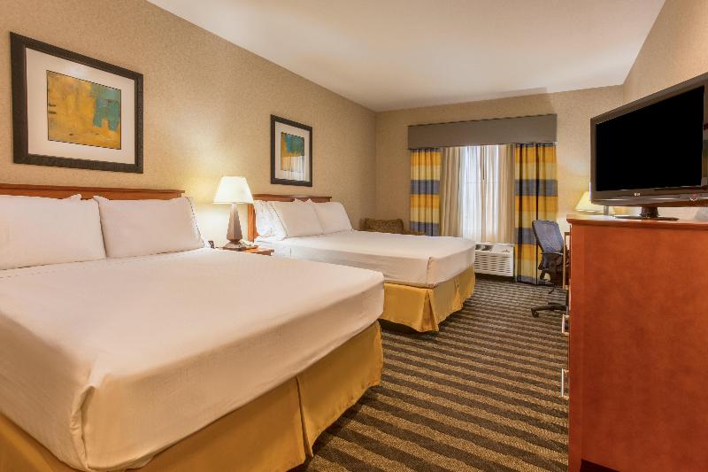 Holiday Inn Express Manteca  image