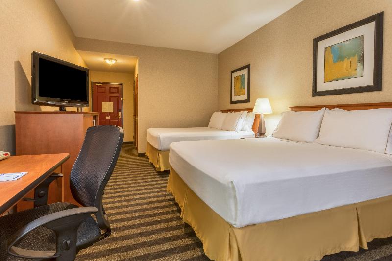 Holiday Inn Express Manteca  image