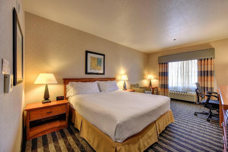 Holiday Inn Express Manteca  image