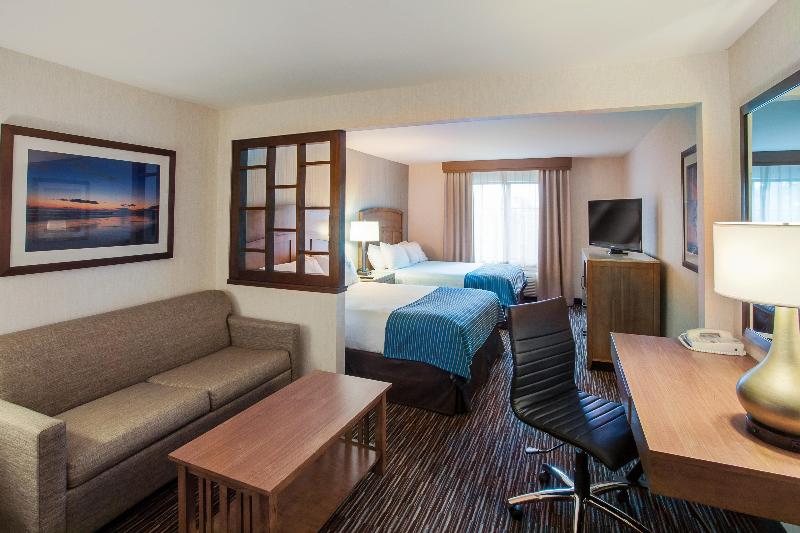 Holiday Inn Express Hotel & Suites Carpinteria