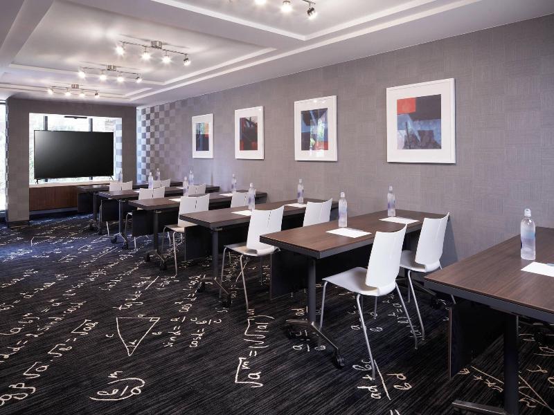 Fairfield Inn & Suites Camarillo image