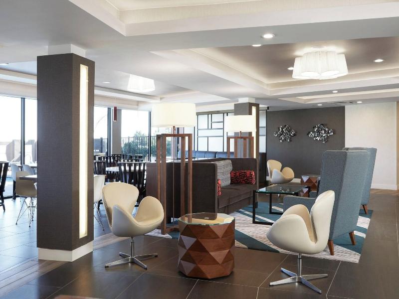 Fairfield Inn & Suites Camarillo image