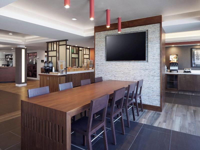 Fairfield Inn & Suites Camarillo image