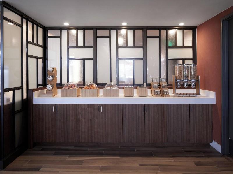 Fairfield Inn & Suites Camarillo image