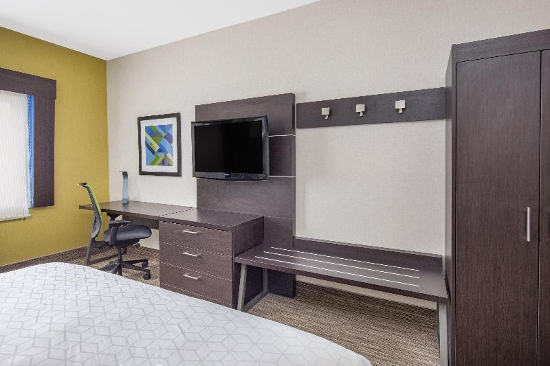 Holiday Inn Express & Suites Bishop By IHG photo 21