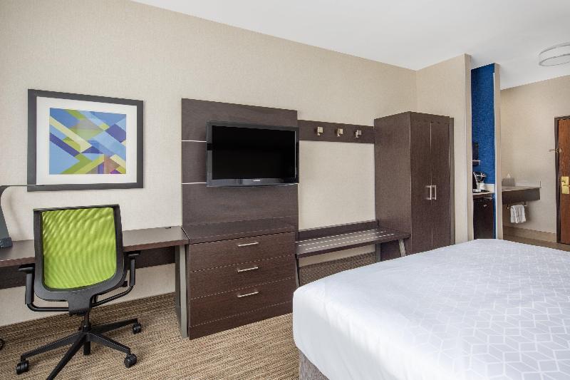 Holiday Inn Express & Suites Bishop By IHG — photo 54