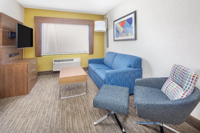 Holiday Inn Express & Suites Bishop By IHG — photo 56