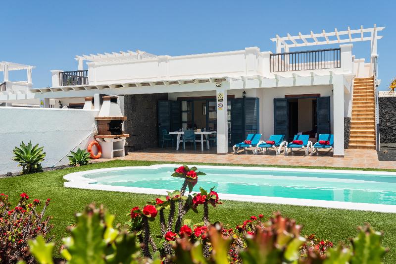 Villas Susaeta image