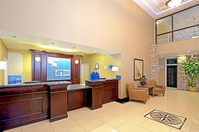Holiday Inn Express & Suites Tucson