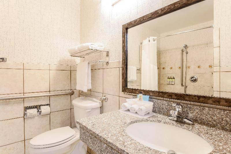 Holiday Inn Express Lancaster image