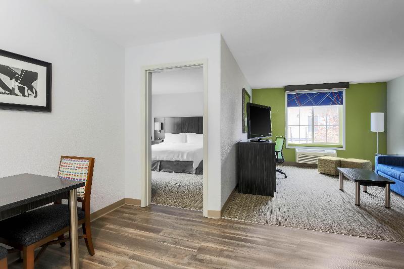 Holiday Inn Express Lancaster image