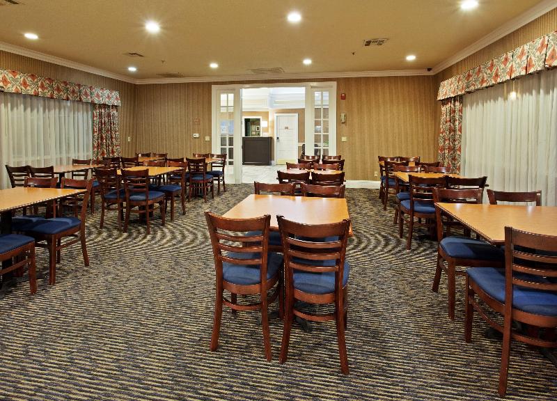 Holiday Inn Express & Suites Corning by IHG image