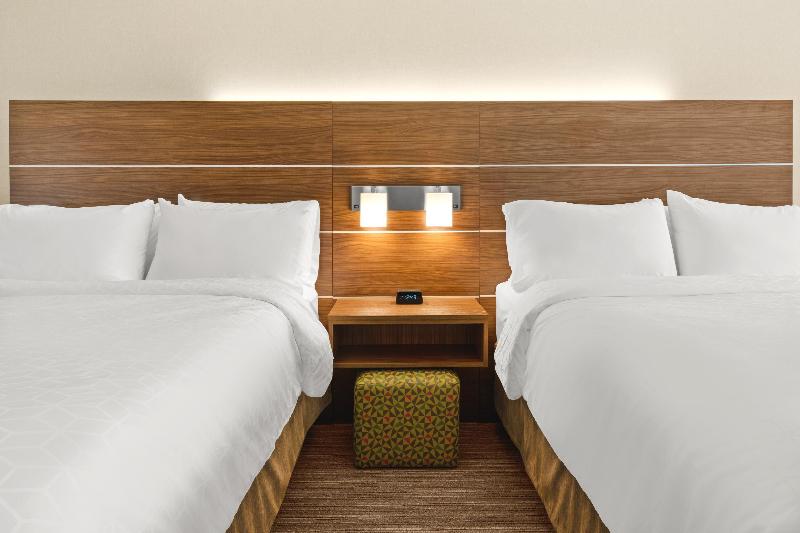 Holiday Inn Express & Suites Corning by IHG image