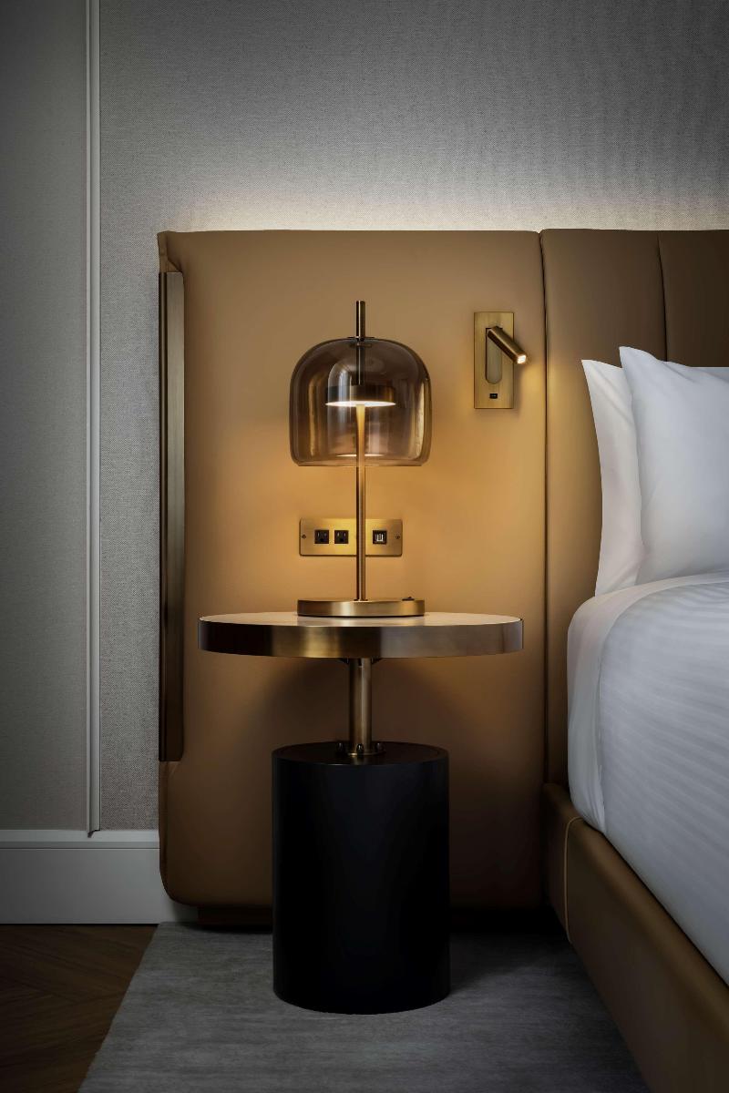 Vogue Hotel Montreal Downtown, Curio Collection by