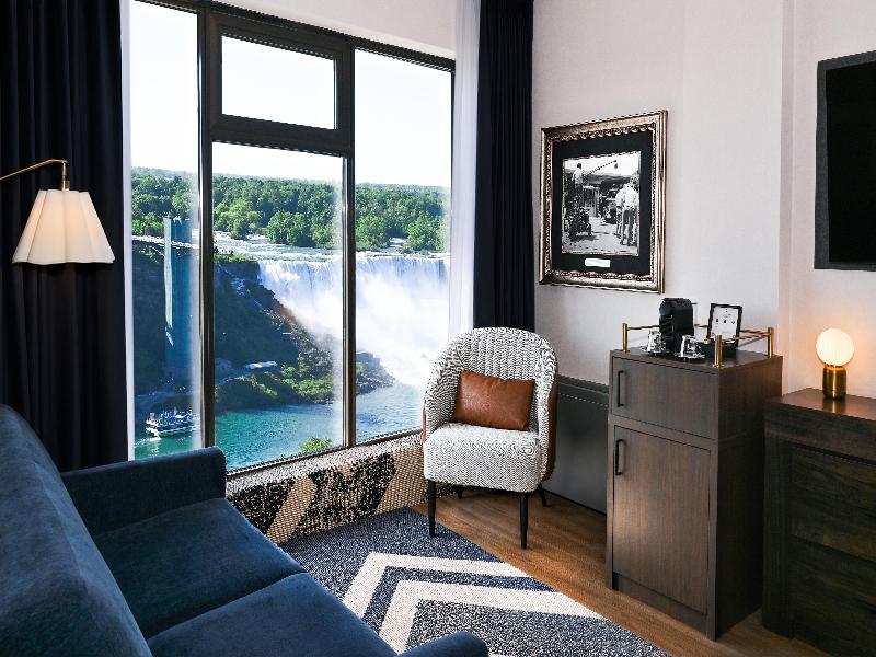 The Brock Niagara Falls Fallsview, Tapestry image