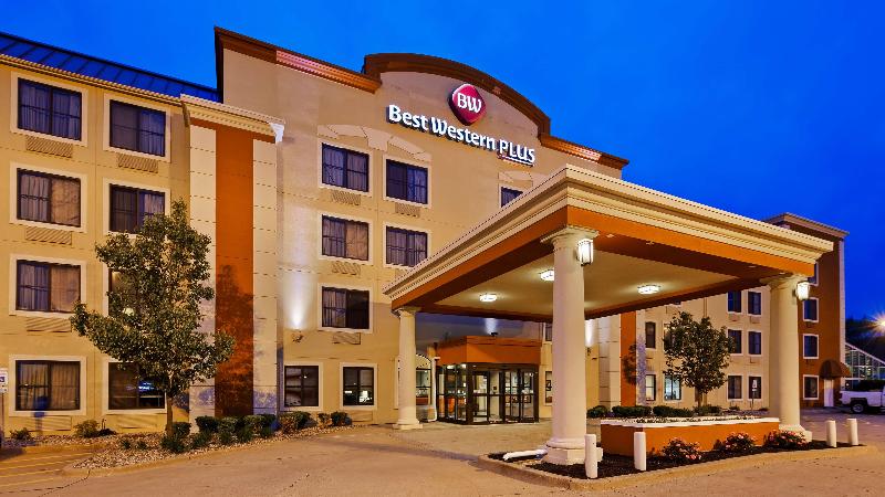 HOLIDAY INN EXPRESS EAST PEORIA