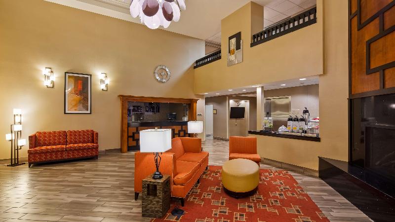 HOLIDAY INN EXPRESS EAST PEORIA