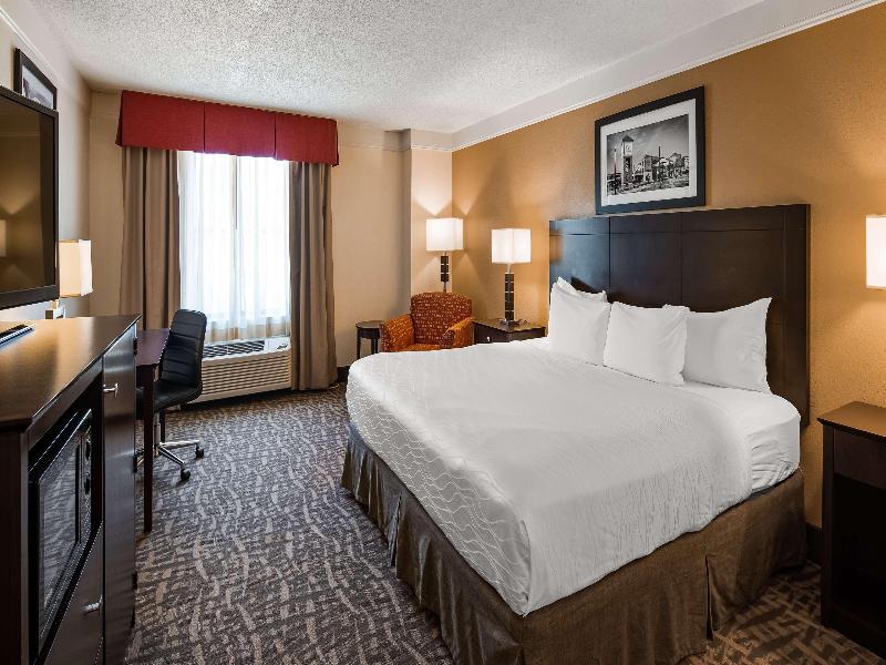 BEST WESTERN PLUS Peoria image
