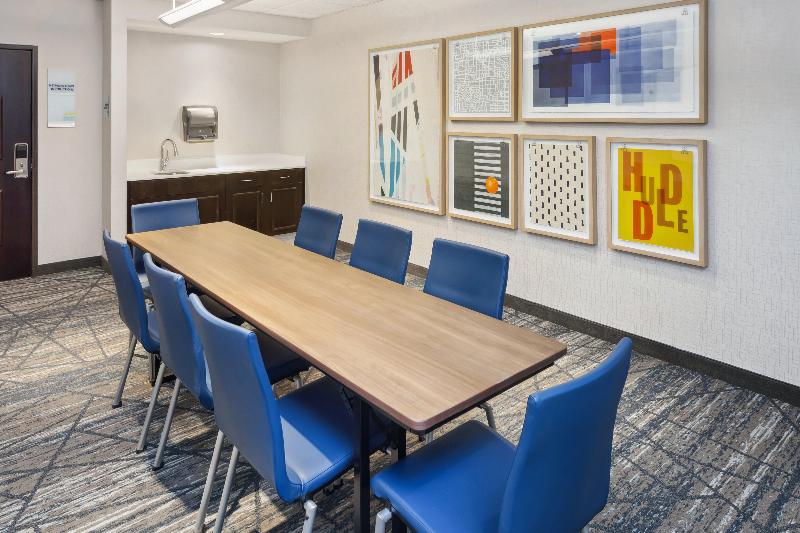 Holiday Inn Express Pekin  image