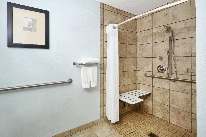 Holiday Inn Express Pekin  image