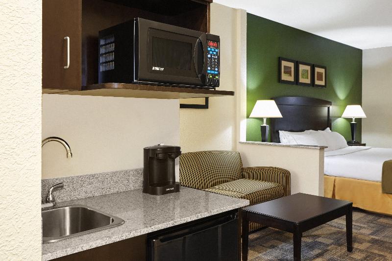 Holiday Inn Express Pekin  image