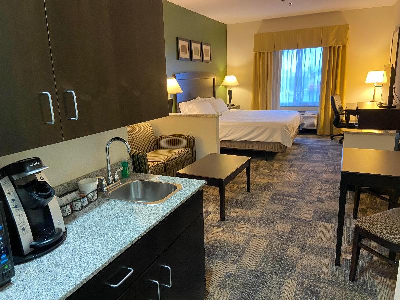Holiday Inn Express Pekin  image