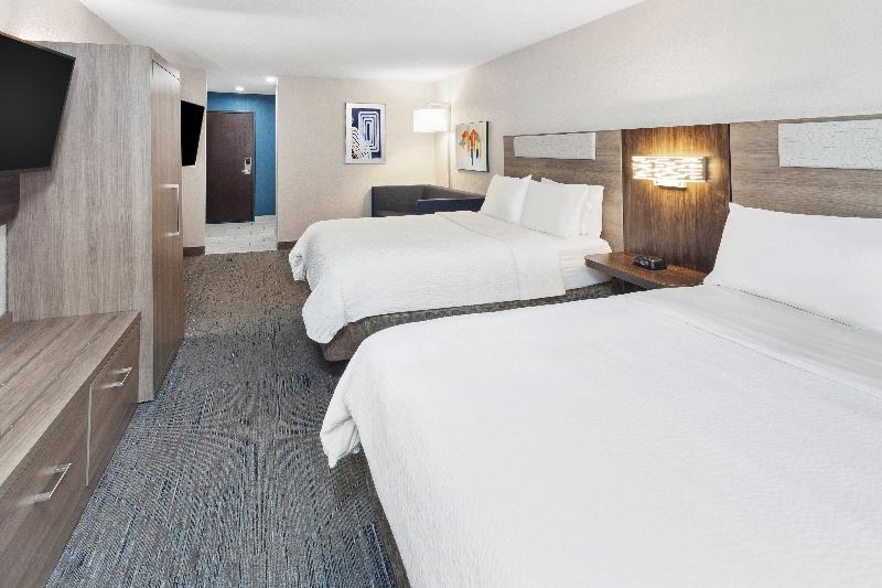 Holiday Inn Express Pekin  image