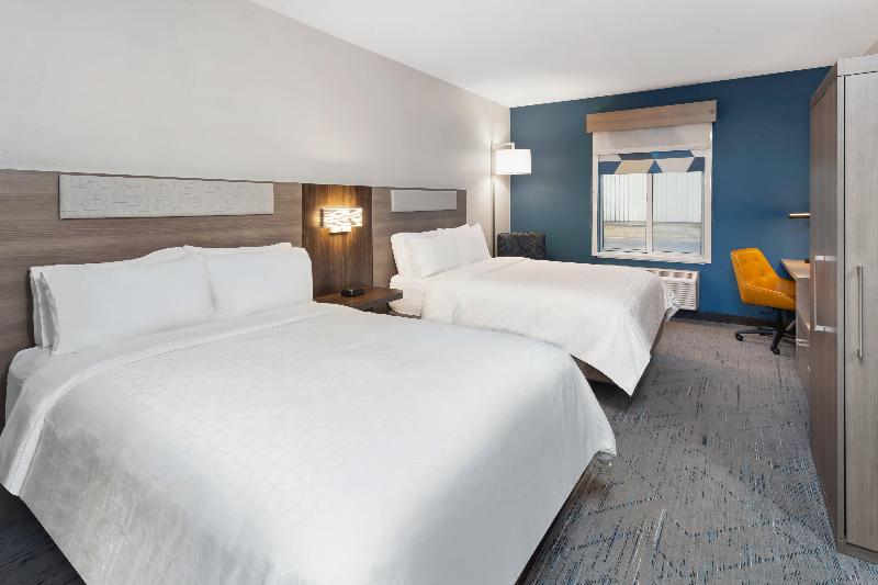 Holiday Inn Express Pekin  image