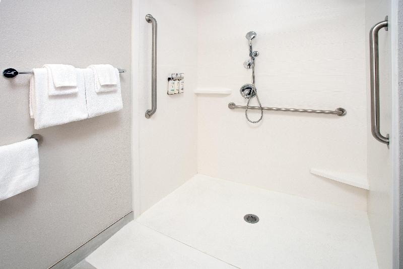 Holiday Inn Express Pekin  image