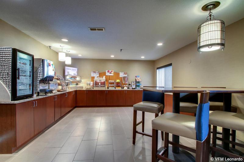 Comfort Inn Ottawa Starved Rock Area image