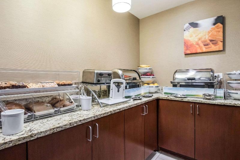 Comfort Inn Ottawa Starved Rock Area image