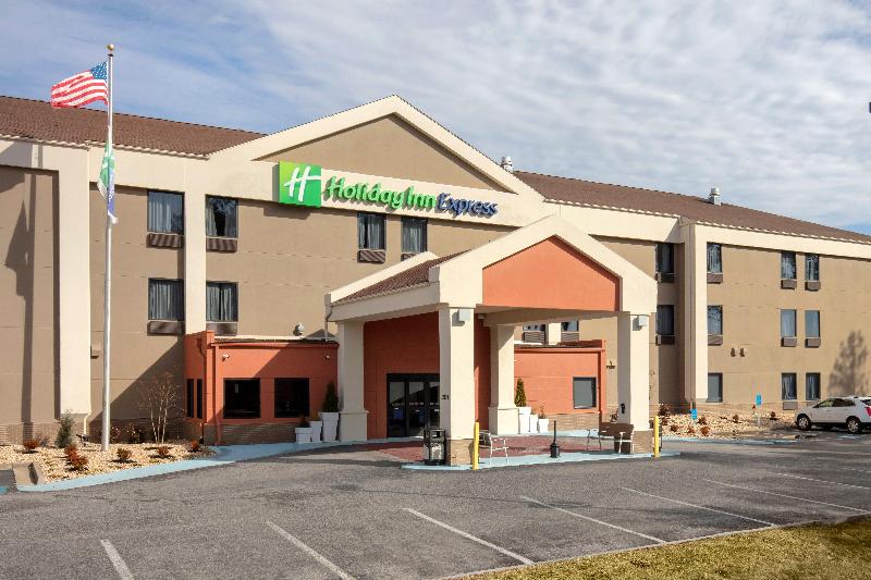 Holiday Inn Express Metropolis