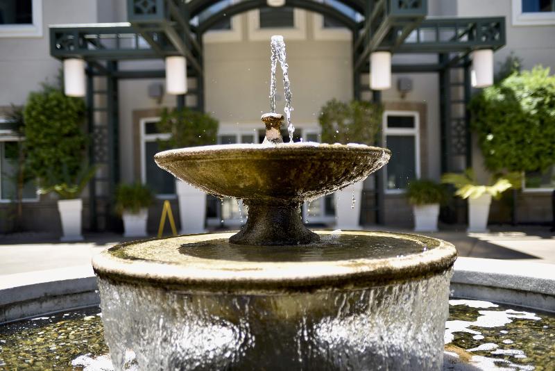 Holiday Inn Express Windsor-Sonoma