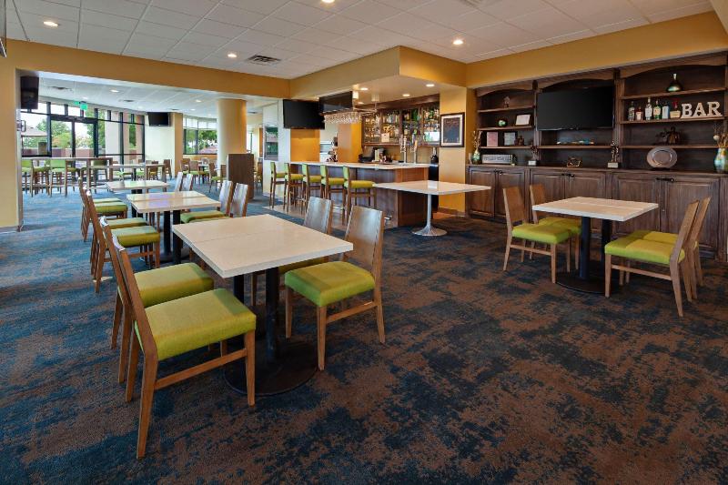 Holiday Inn Palmdale-Lancaster image