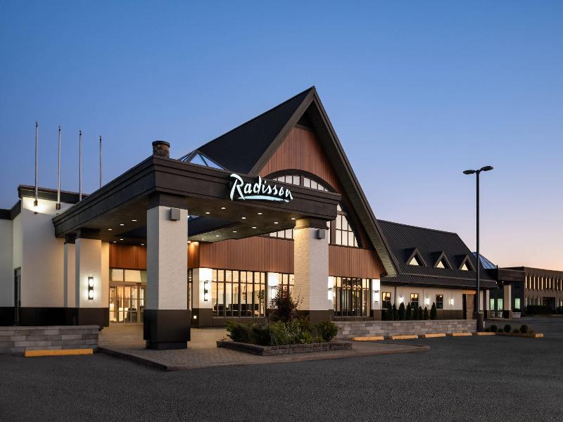 Radisson Hotel Montreal Airport image