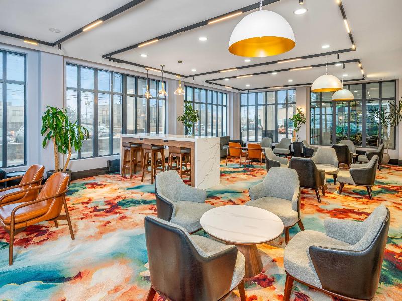 Radisson Hotel Montreal Airport image