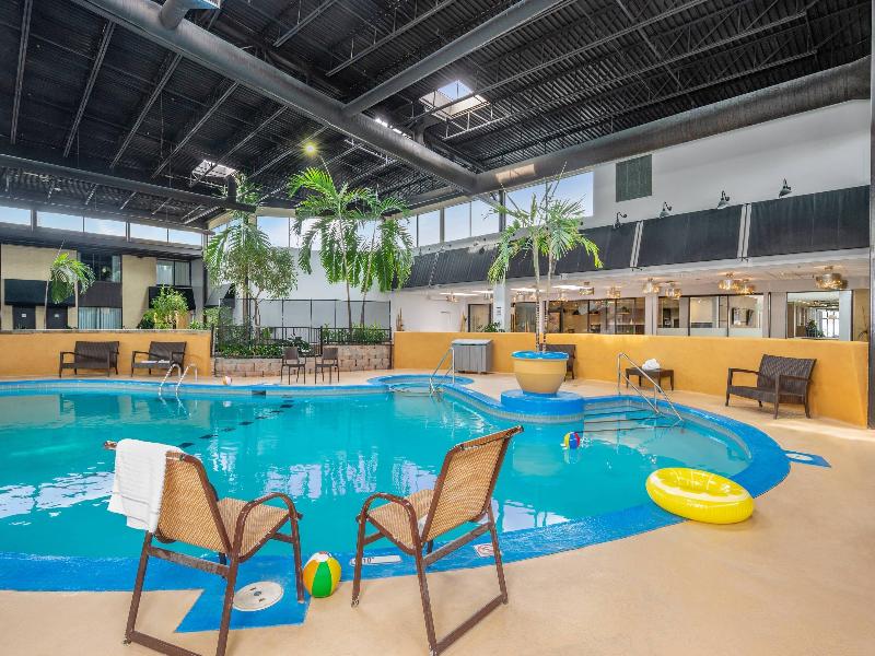 Radisson Hotel Montreal Airport image