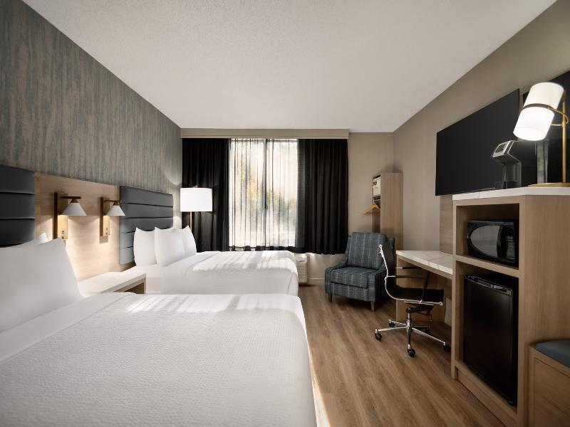 Radisson Hotel Montreal Airport image
