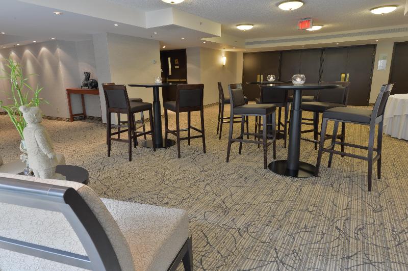 Holiday Inn Montreal Centreville Downtown