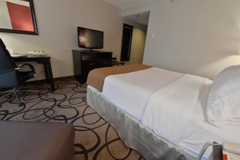 Holiday Inn Montreal Centreville Downtown