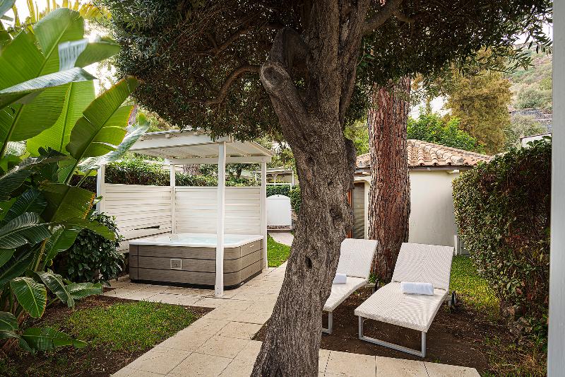 La Plage Resort
