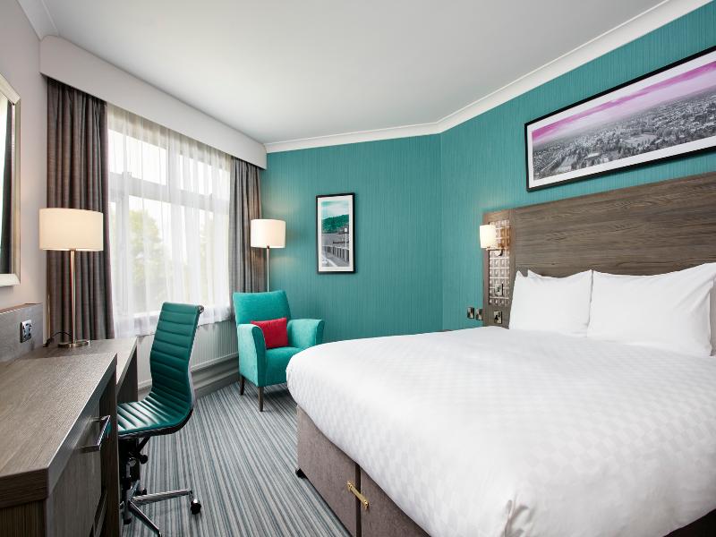 Leonardo Hotel Cheltenham  image