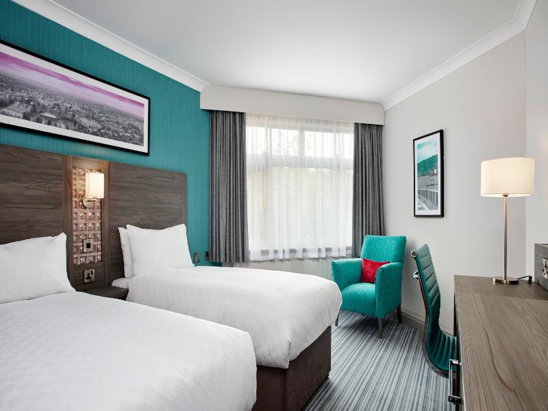 Leonardo Hotel Cheltenham  image