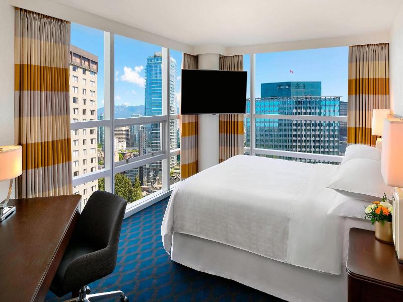 Sheraton Vancouver Wall Centre image