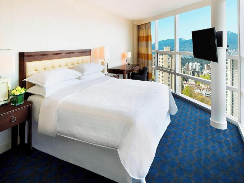 Sheraton Vancouver Wall Centre image